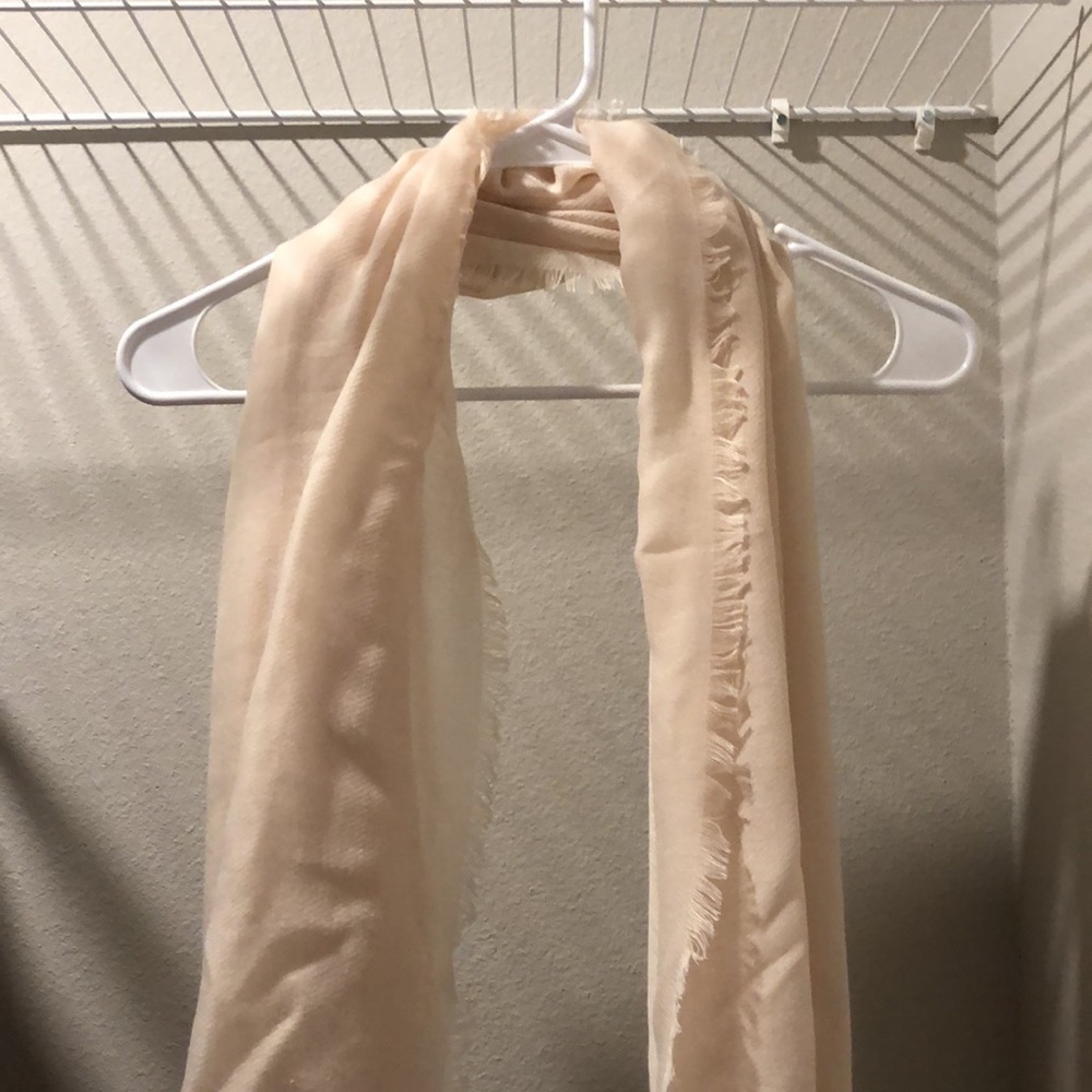 Sheer cream scarf/shall
